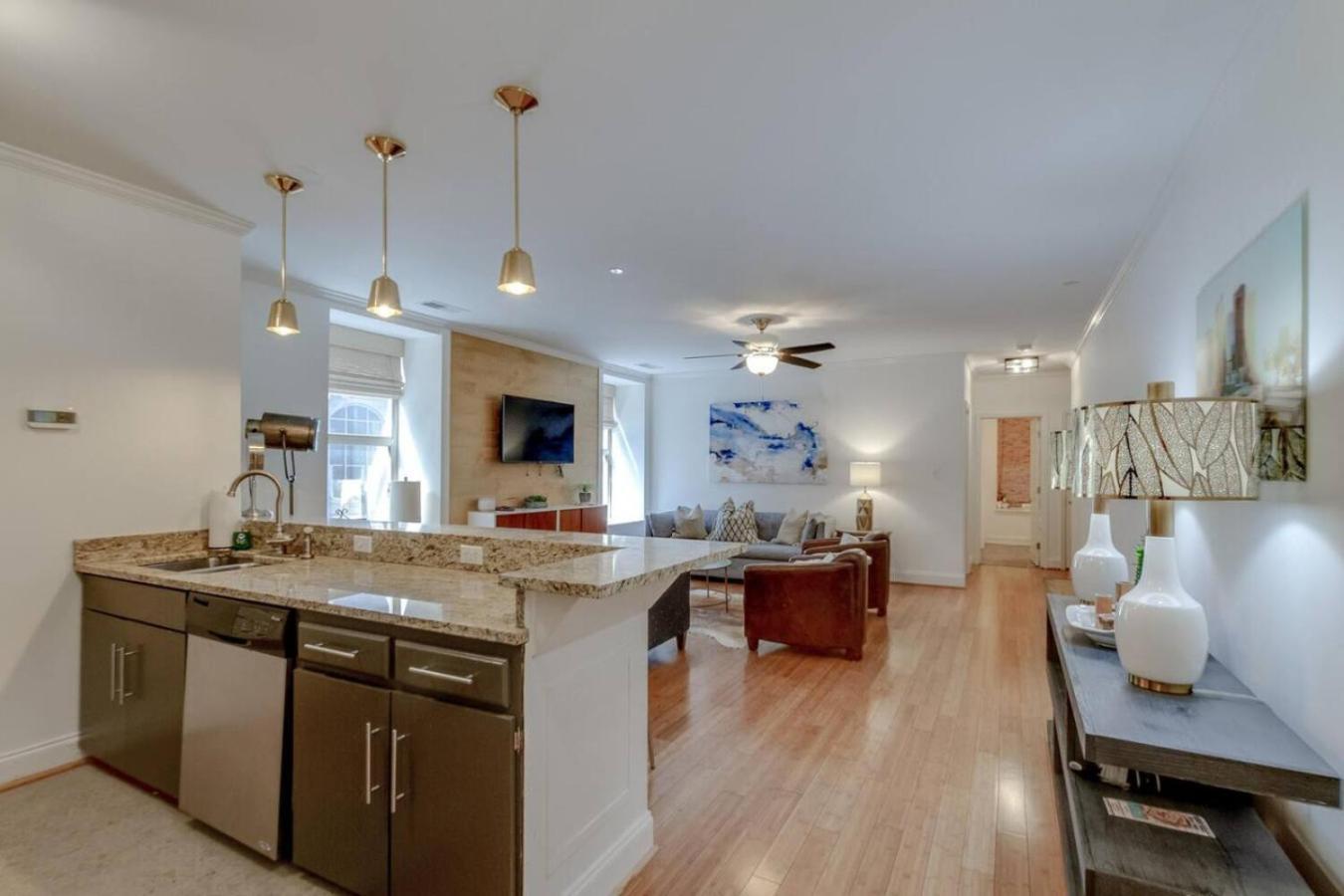 The Downtown Delight Villa Nashville Ngoại thất bức ảnh